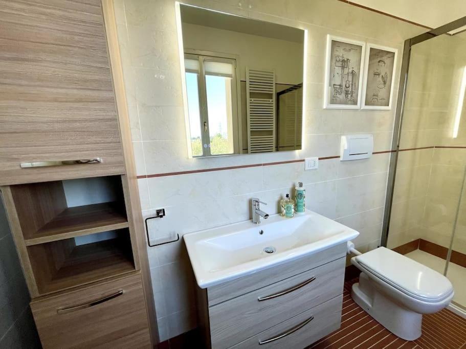 Appartamento Moderno In Tenuta Melloni Anzola dell'Emilia Exteriör bild